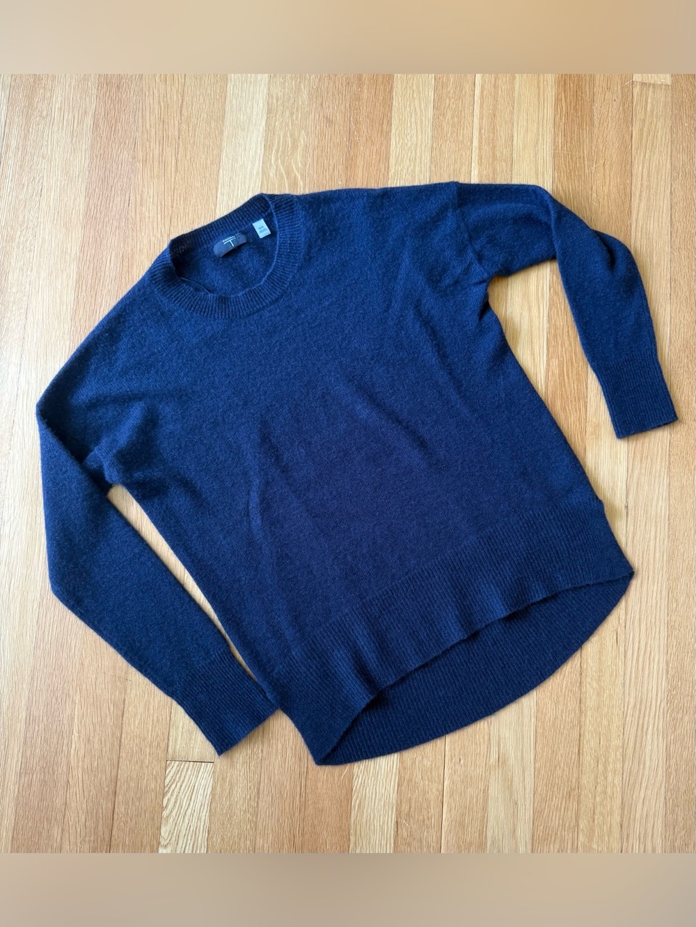 Tahari Navy Crewneck Women's Sweater M